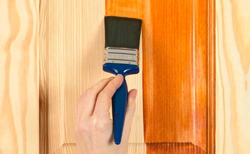 Как правильно пользоваться лаком и краской для покрытия мебели и интерьерных элементов?